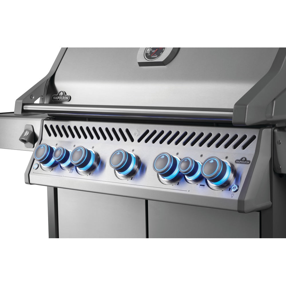 Napoleon Rogue® PRO-S 625 Natural Gas Grill with Infrared Side and Rear Burners, Stainless Steel